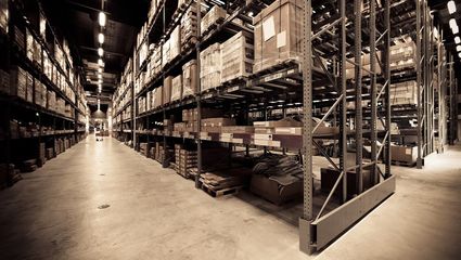 穿梭式貨架存貨與取貨操作指南及普通貨物倉儲(chǔ)服務(wù)要點(diǎn)